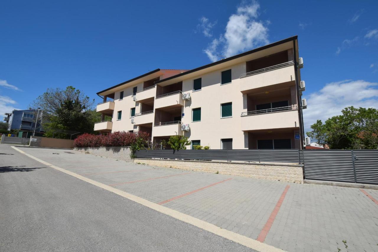 Apartments Medna Čižići Buitenkant foto