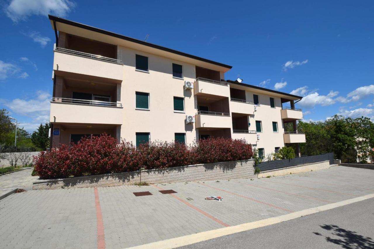 Apartments Medna Čižići Buitenkant foto