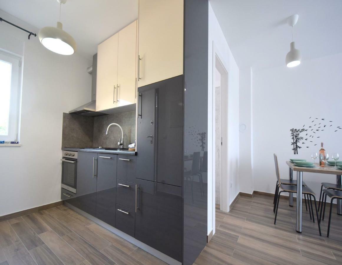 Apartments Medna Čižići Buitenkant foto