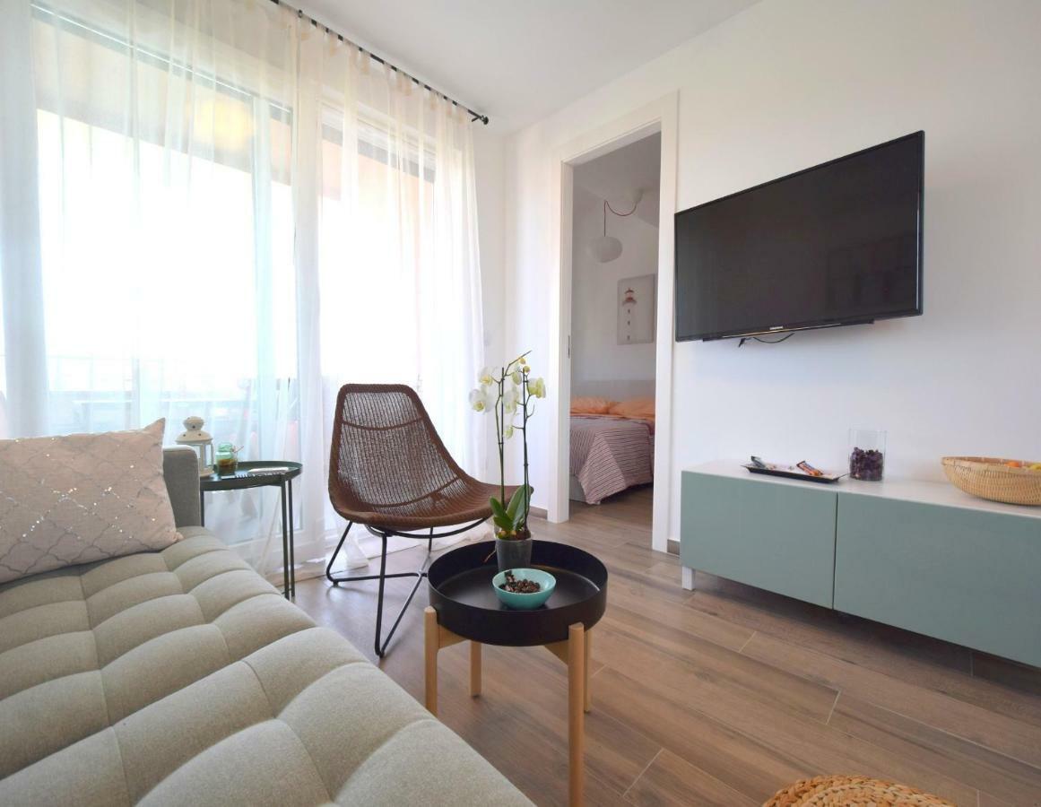 Apartments Medna Čižići Buitenkant foto