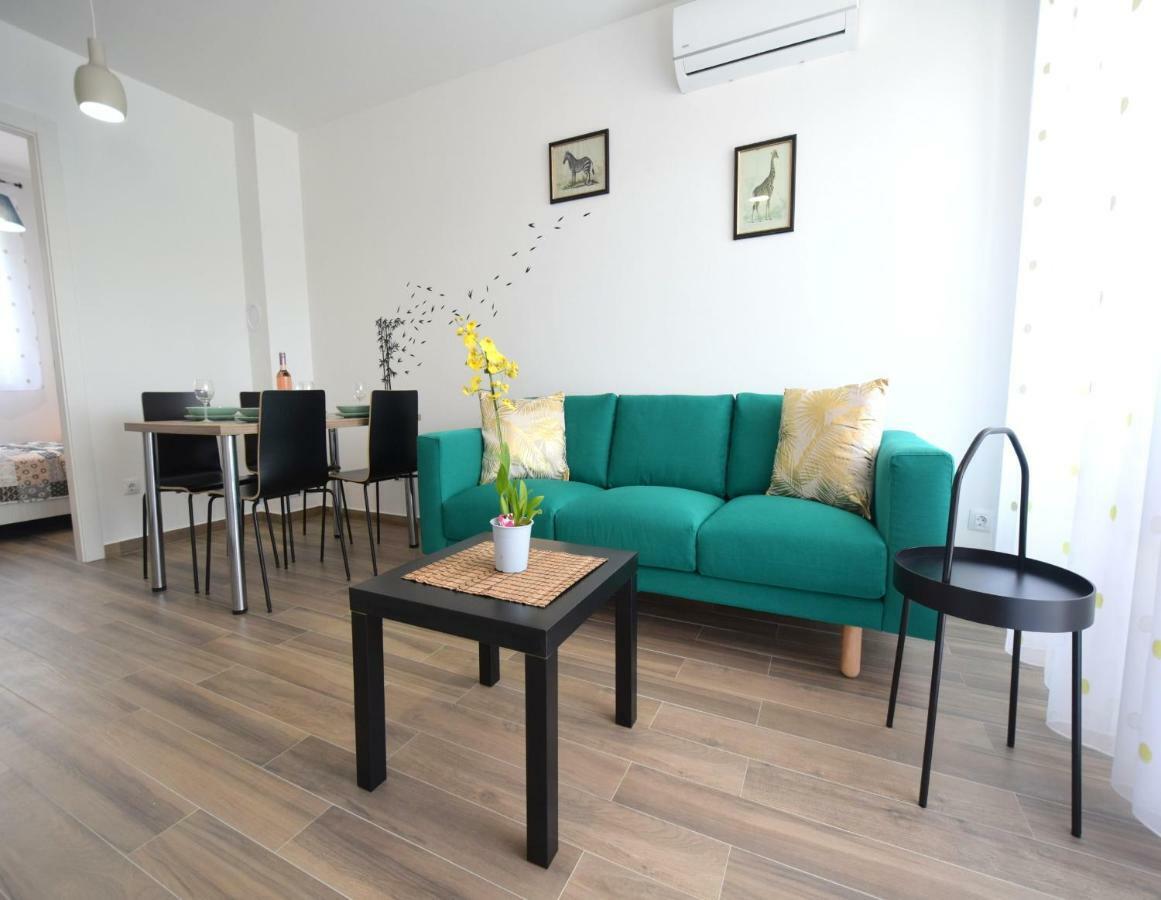 Apartments Medna Čižići Buitenkant foto