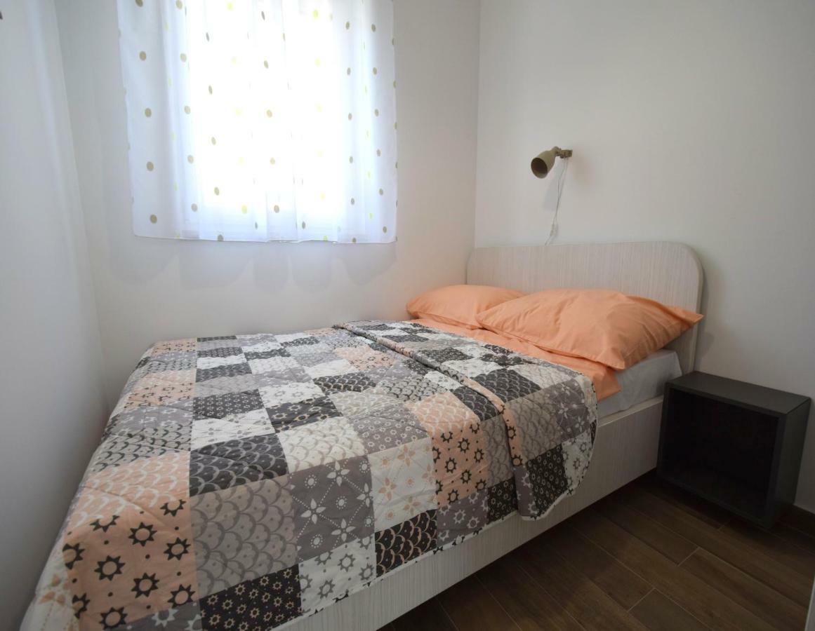 Apartments Medna Čižići Buitenkant foto