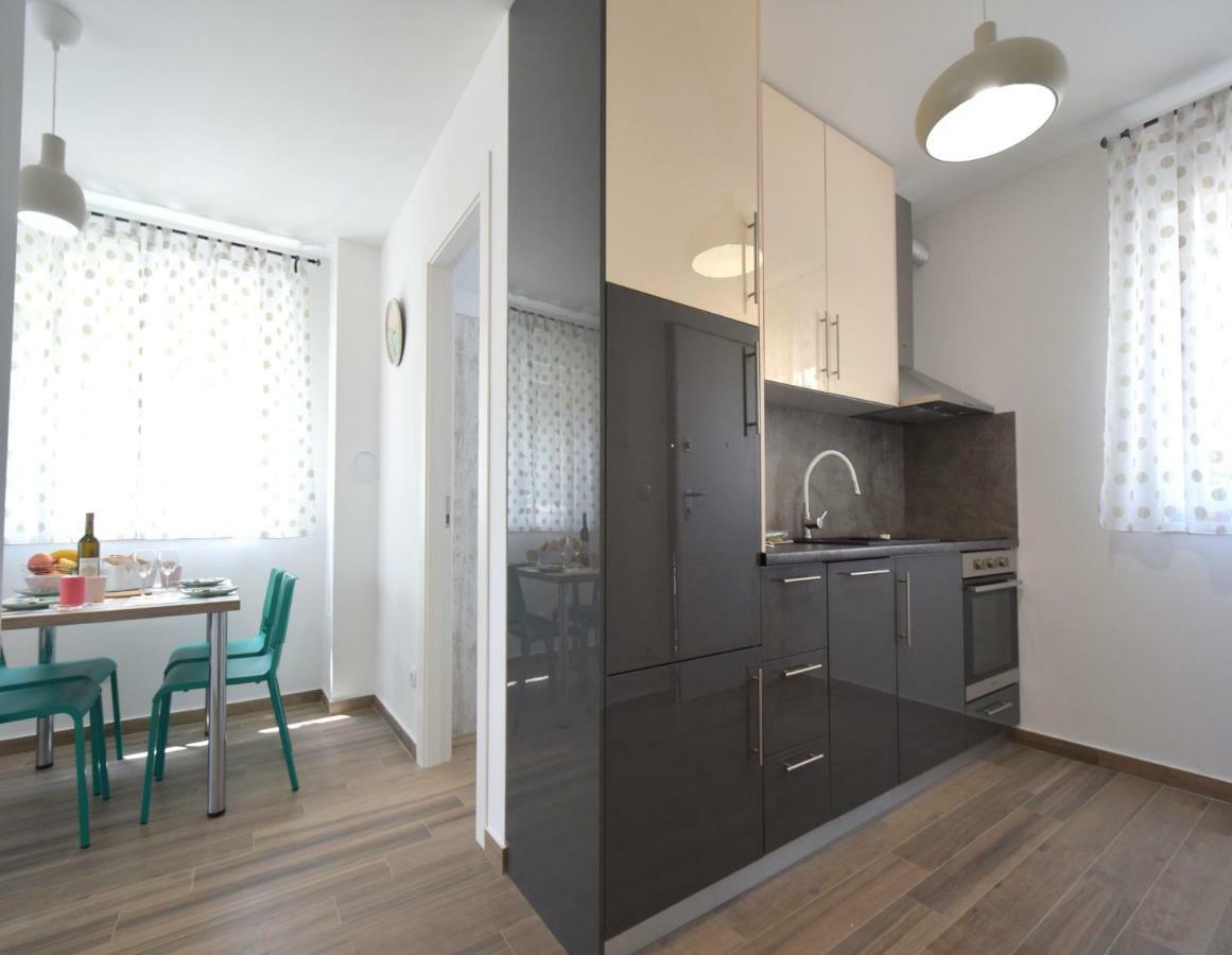 Apartments Medna Čižići Buitenkant foto