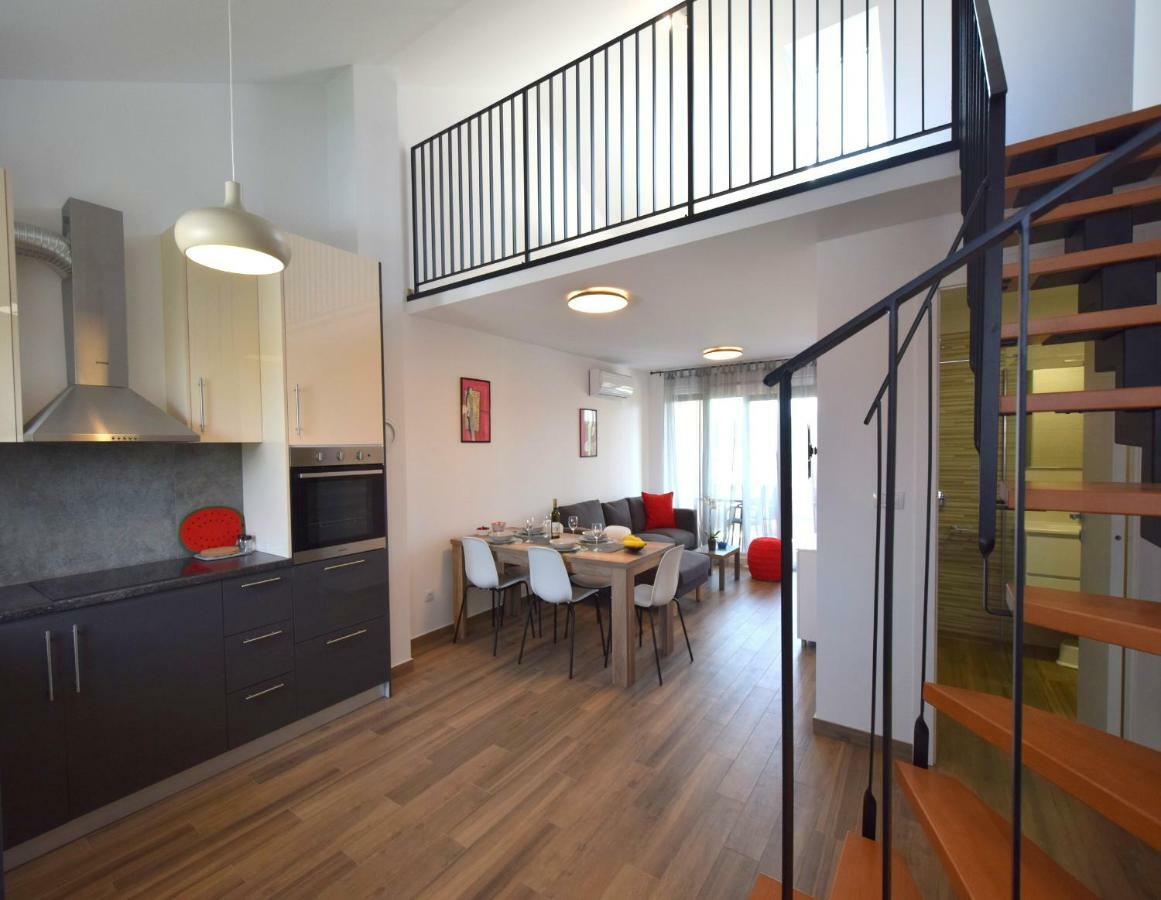 Apartments Medna Čižići Buitenkant foto