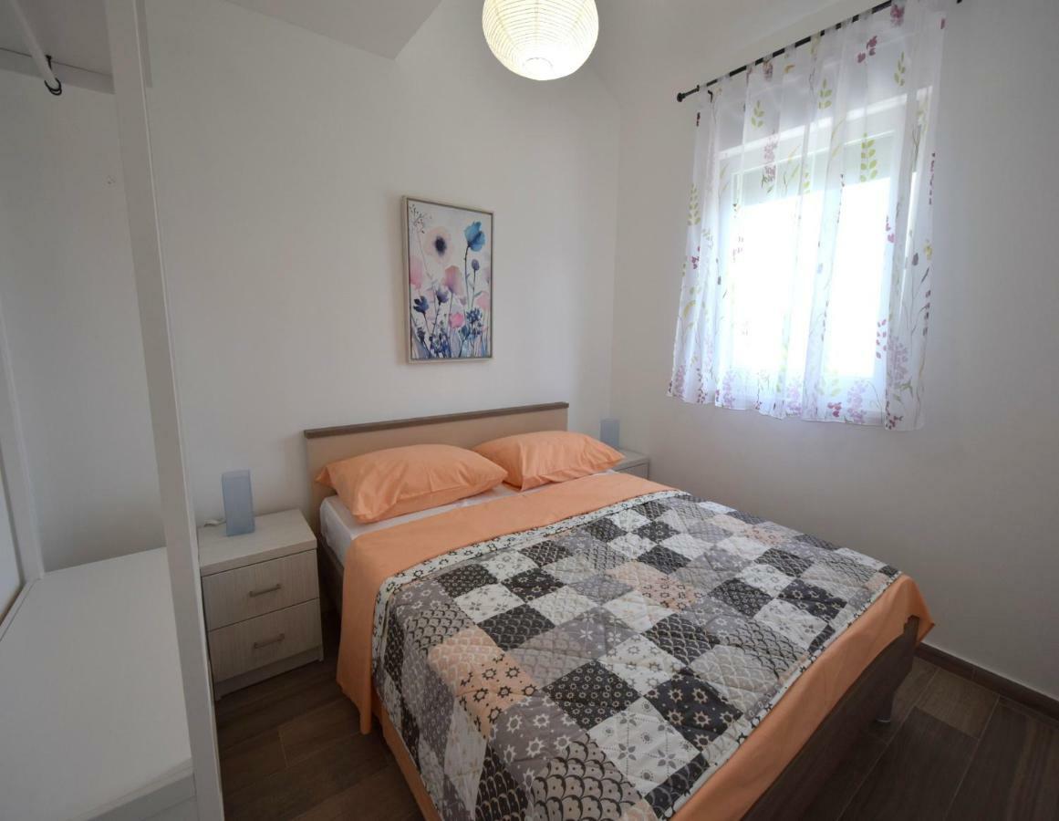 Apartments Medna Čižići Buitenkant foto