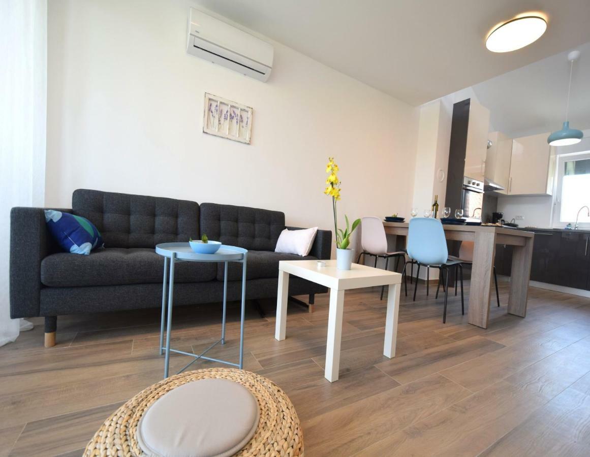 Apartments Medna Čižići Buitenkant foto
